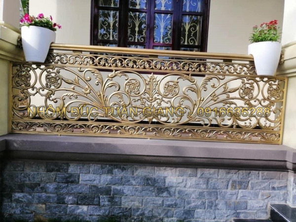 Lan can nhôm đúc - LC063