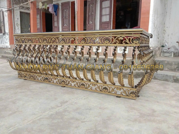 Lan can nhôm đúc - LC059