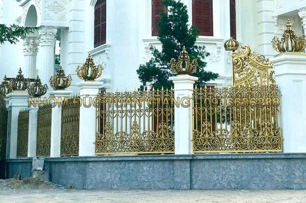 Hàng rào nhôm đúc mẫu HR -120