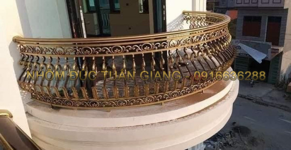 Lan can nhôm đúc - LC065