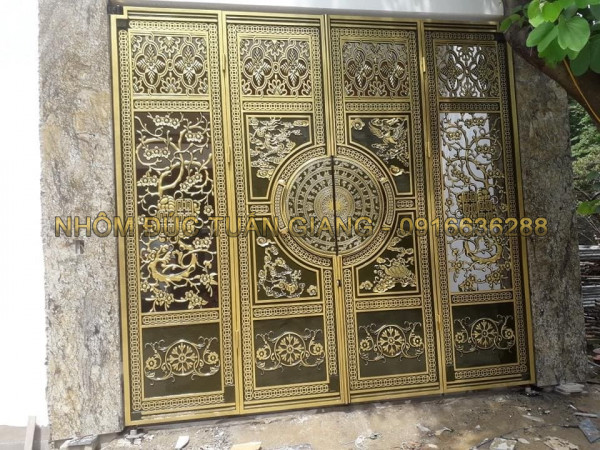 Cửa nhôm đúc mẫu-018